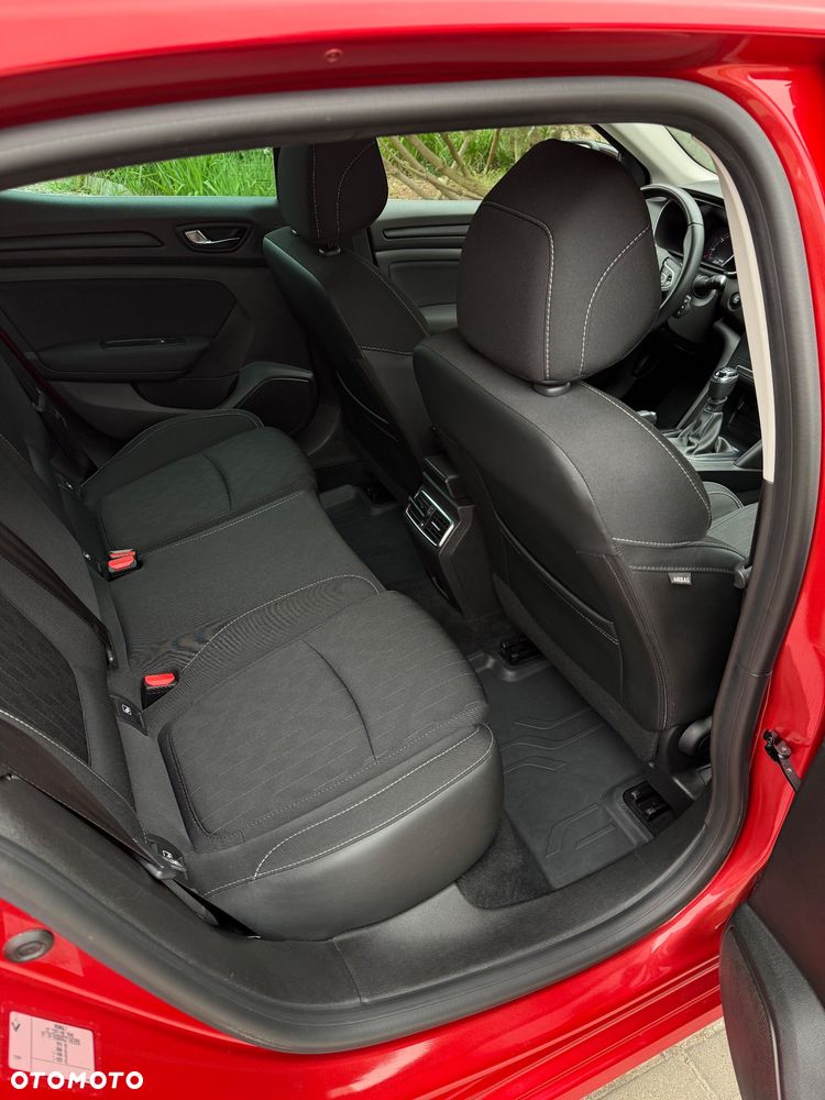 Renault Megane 1.3 TCe FAP Limited - 8