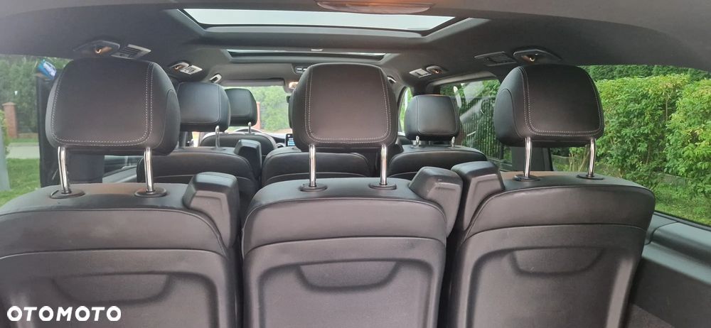 Mercedes-Benz Klasa V 300 d 4-Matic Exclusive 9G-Tronic (d³ugi) - 24