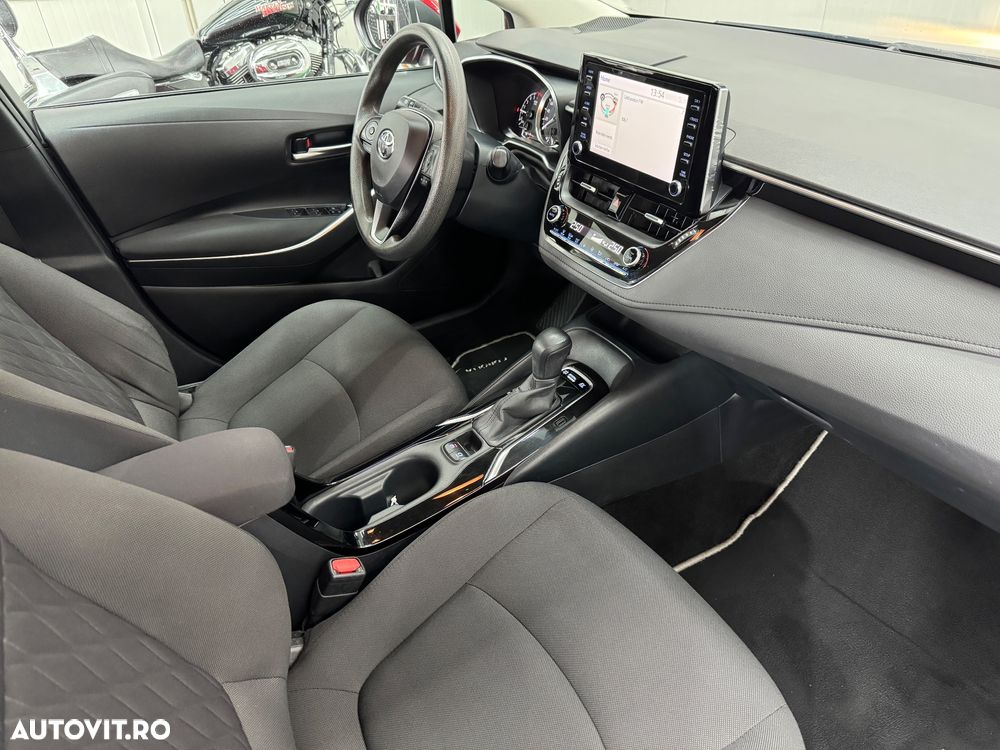 Toyota Corolla Sedan 1.8 HSD Business - 14