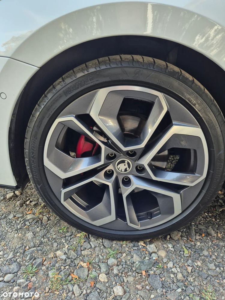 Skoda Octavia Combi 2.0 TDI DSG RS - 14