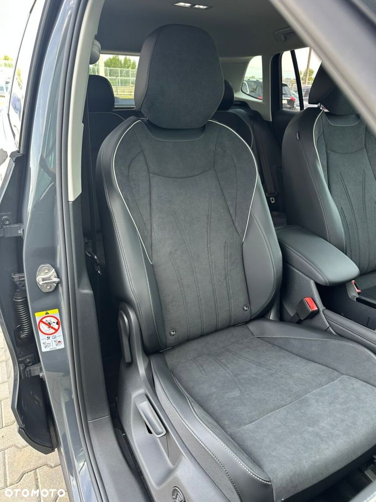 Volkswagen Tiguan - 21