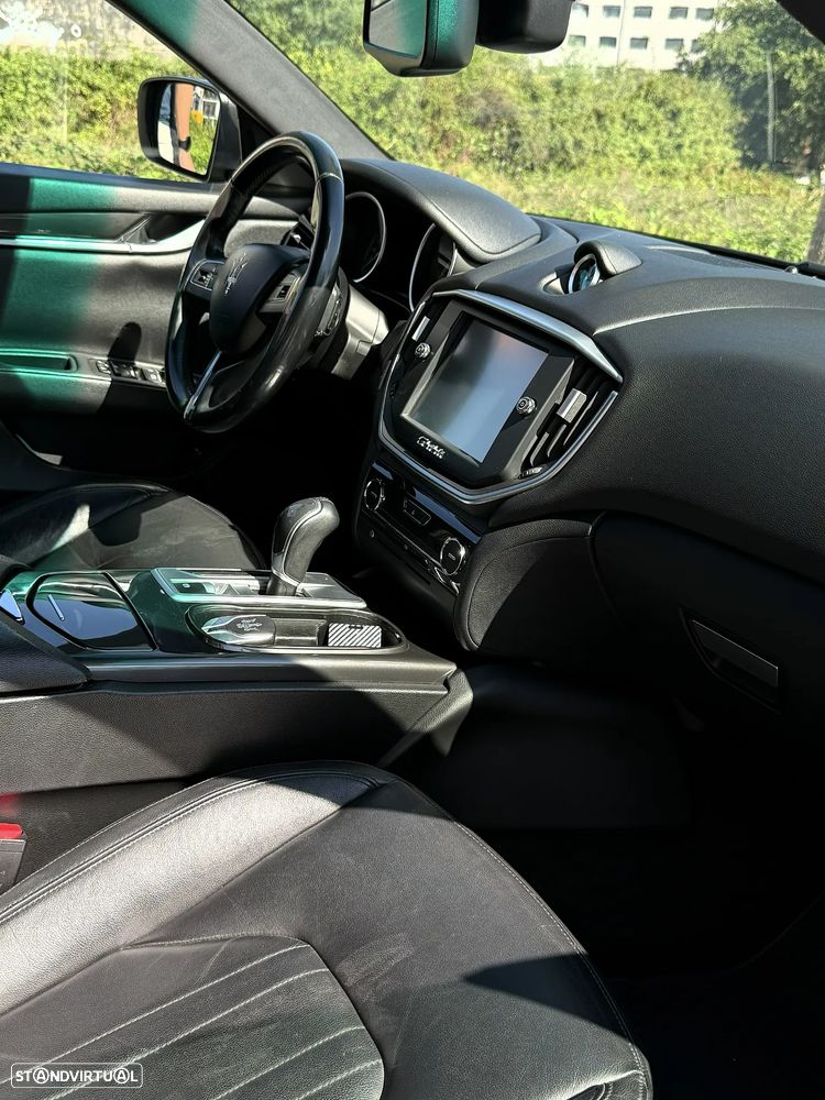 Maserati Ghibli 3.0 V6 - 11