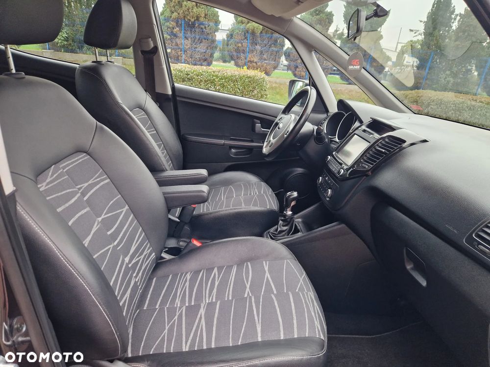Kia Venga - 26