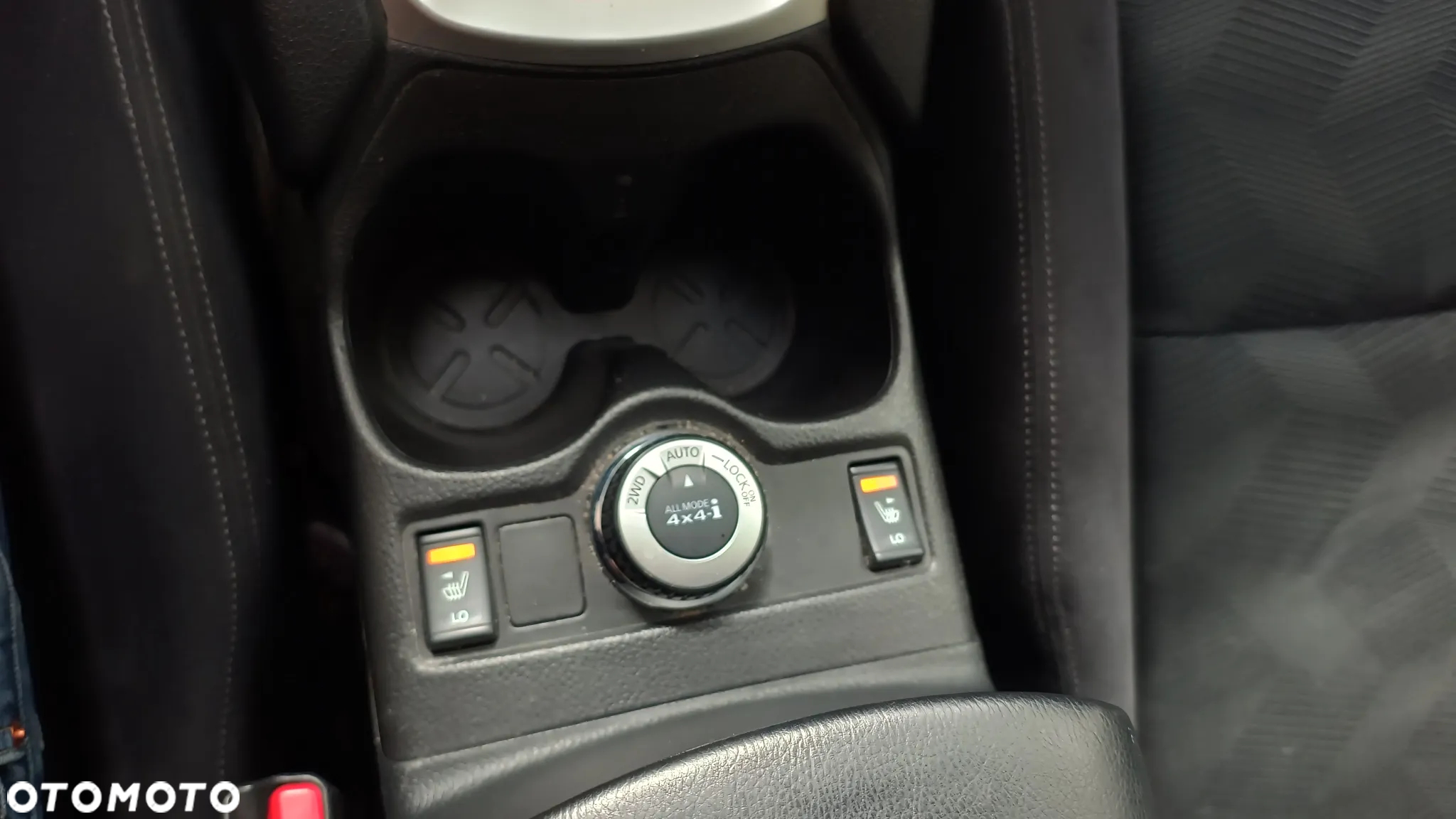 Nissan X-Trail 1.6 DCi N-Connecta 4WD EU6 - 25