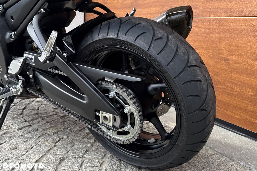 Yamaha FZ8 - 28