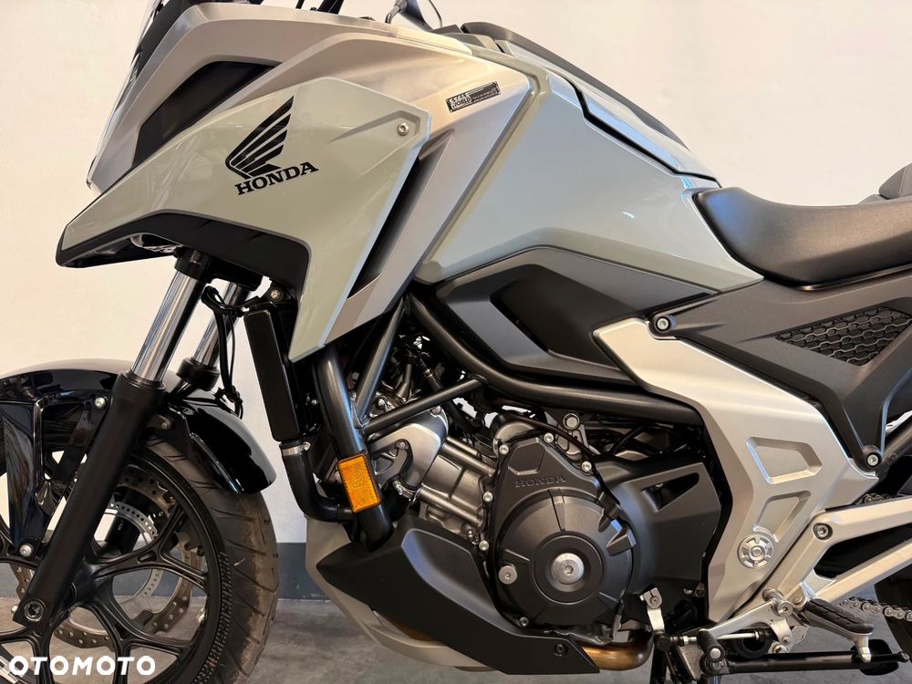 Honda NC - 12