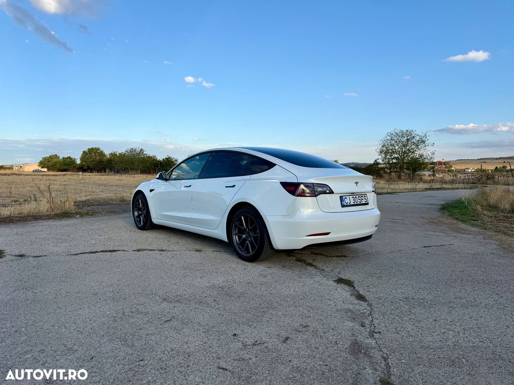 Tesla Model 3 Standard - 9