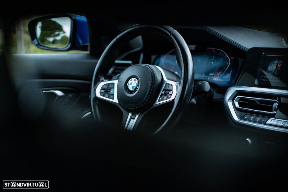 BMW 330 i Pack M Shadow Auto - 30