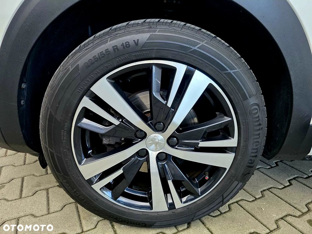 Peugeot 3008 1.2 PureTech Allure S&S - 34