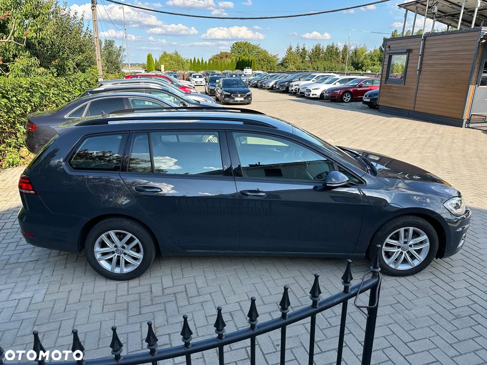 Volkswagen Golf Variant - 38