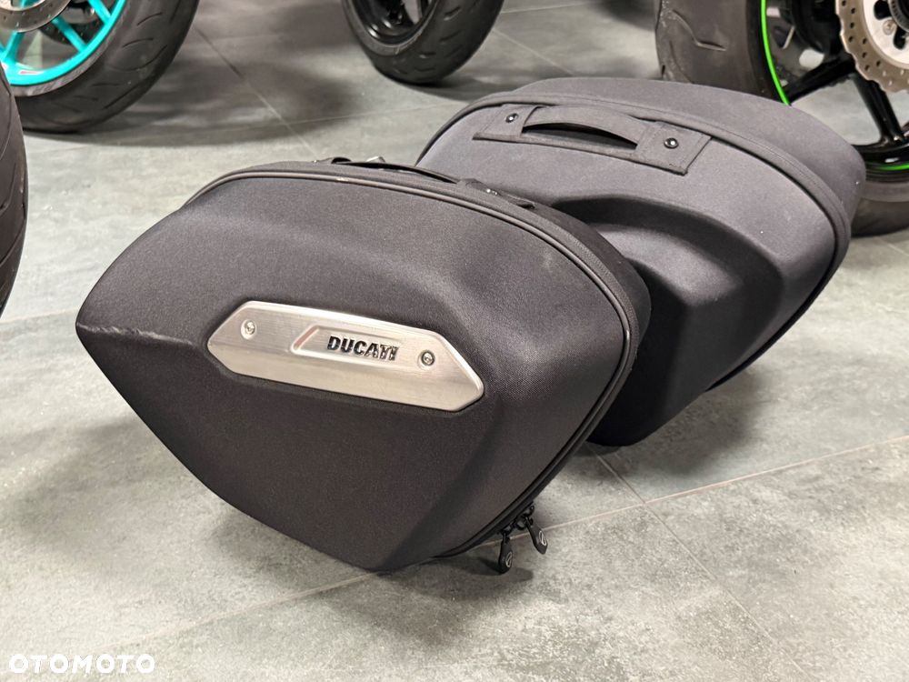 Ducati Hypermotard - 24