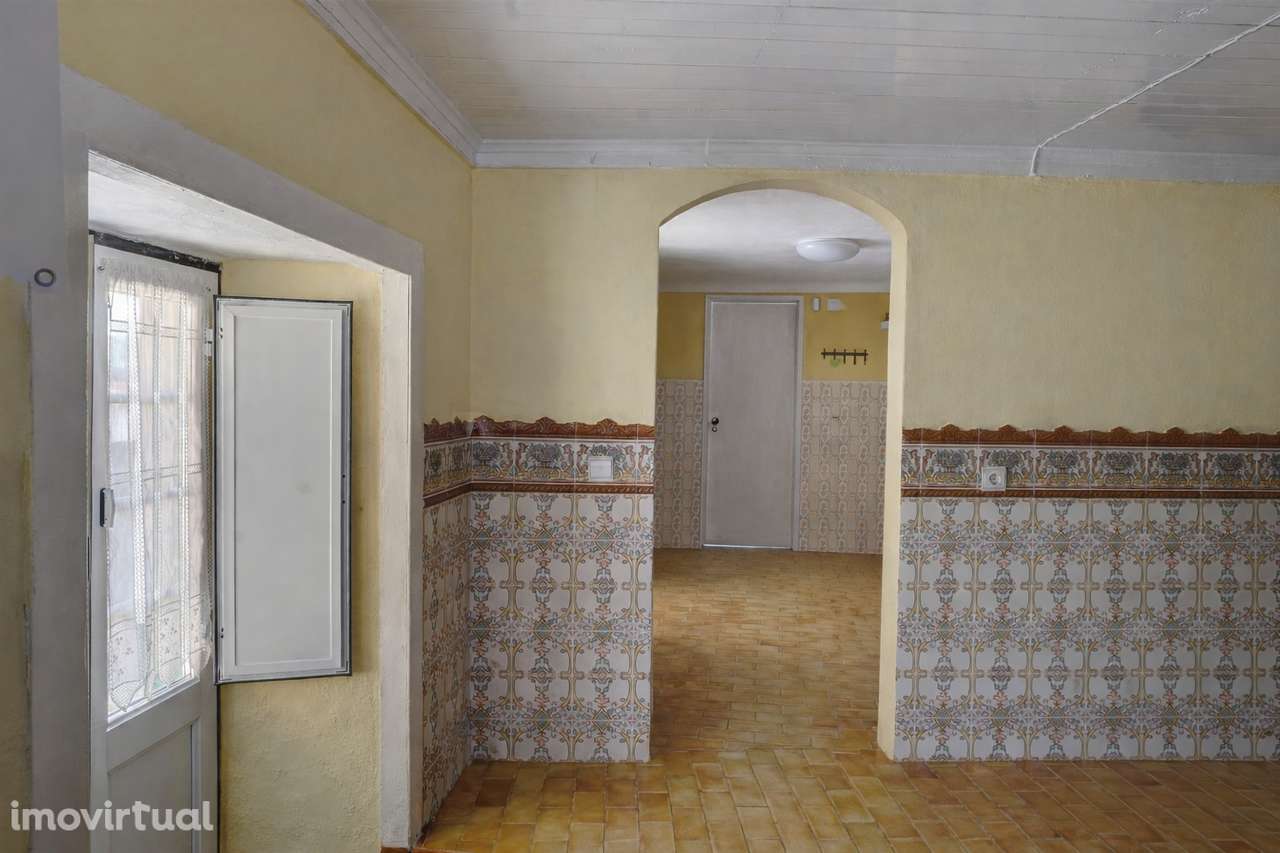 Moradia habitável no Reguengo Grande - Grande imagem: 3/11