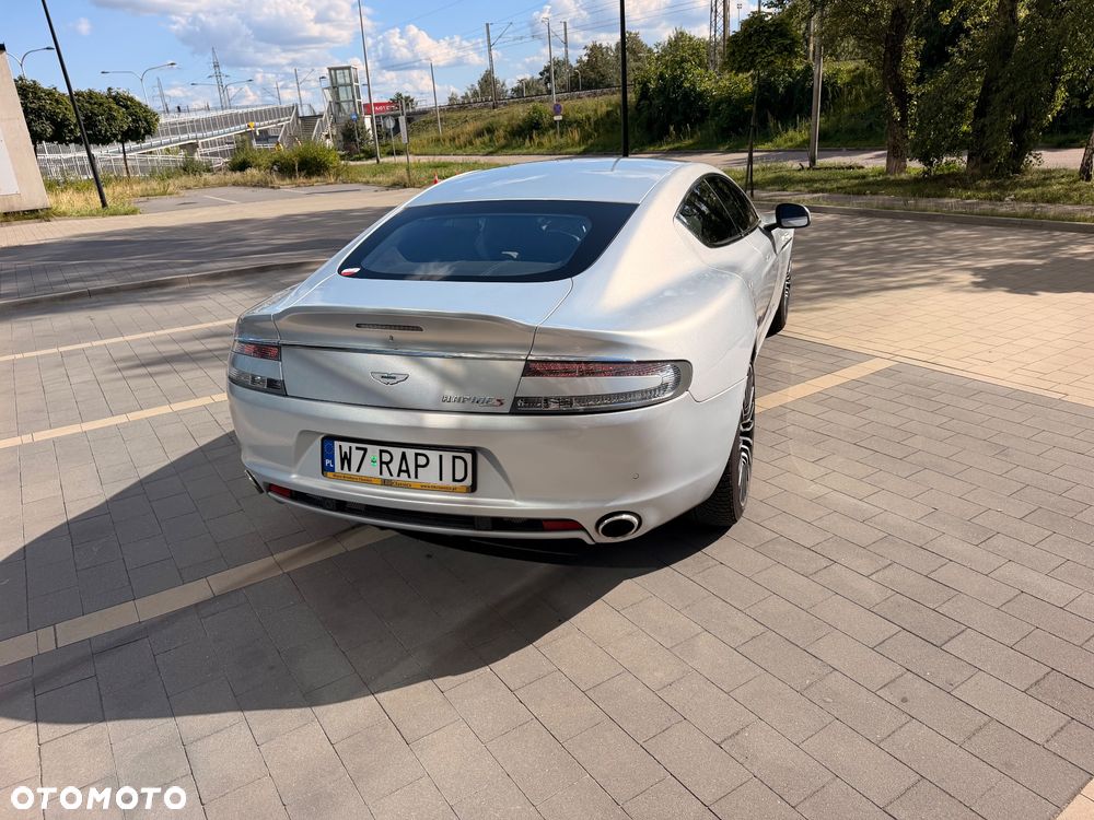 Aston Martin Rapide - 11