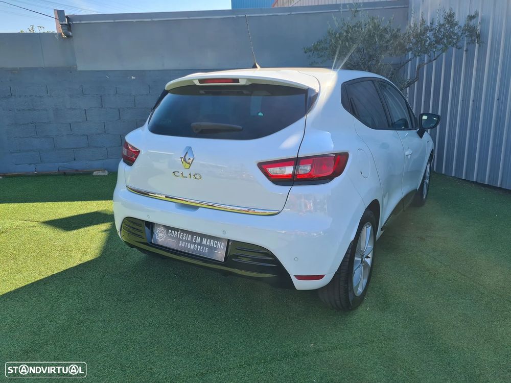 Renault Clio 0.9 TCe Limited - 12