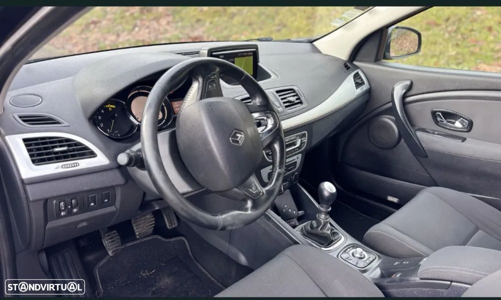 Renault Mégane Sport Tourer - 9