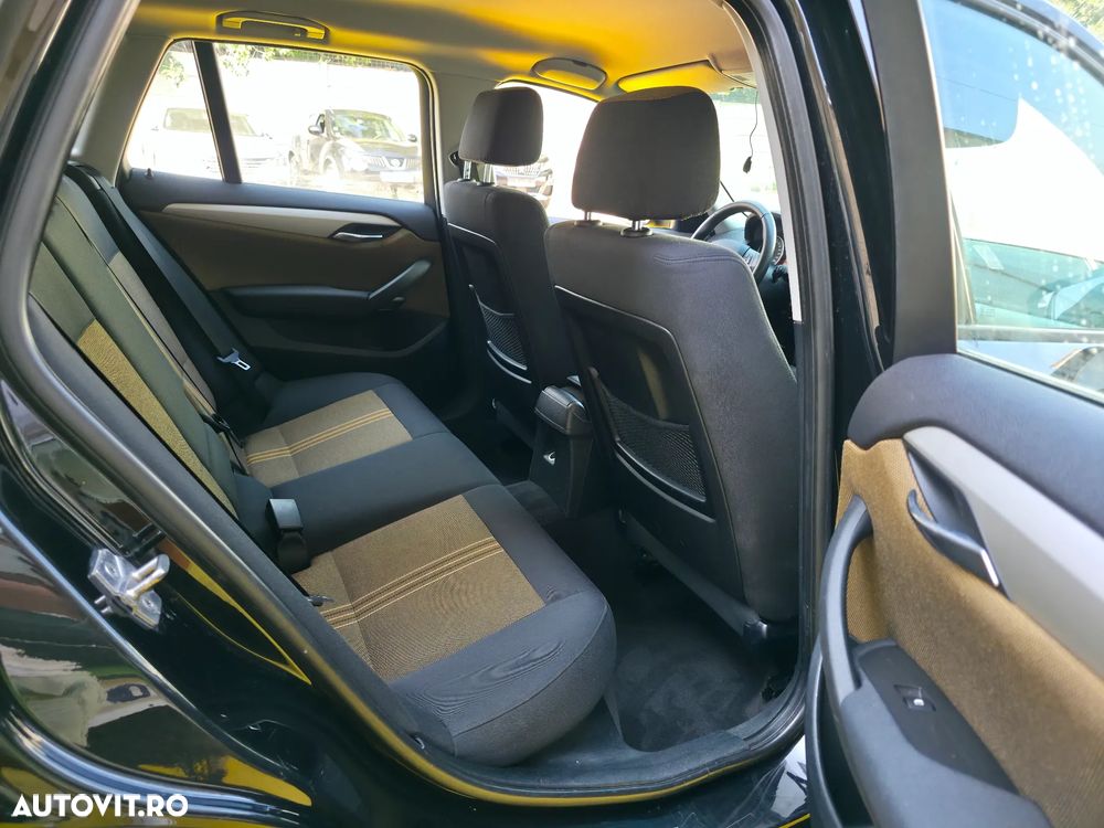 BMW X1 sDrive18d - 11