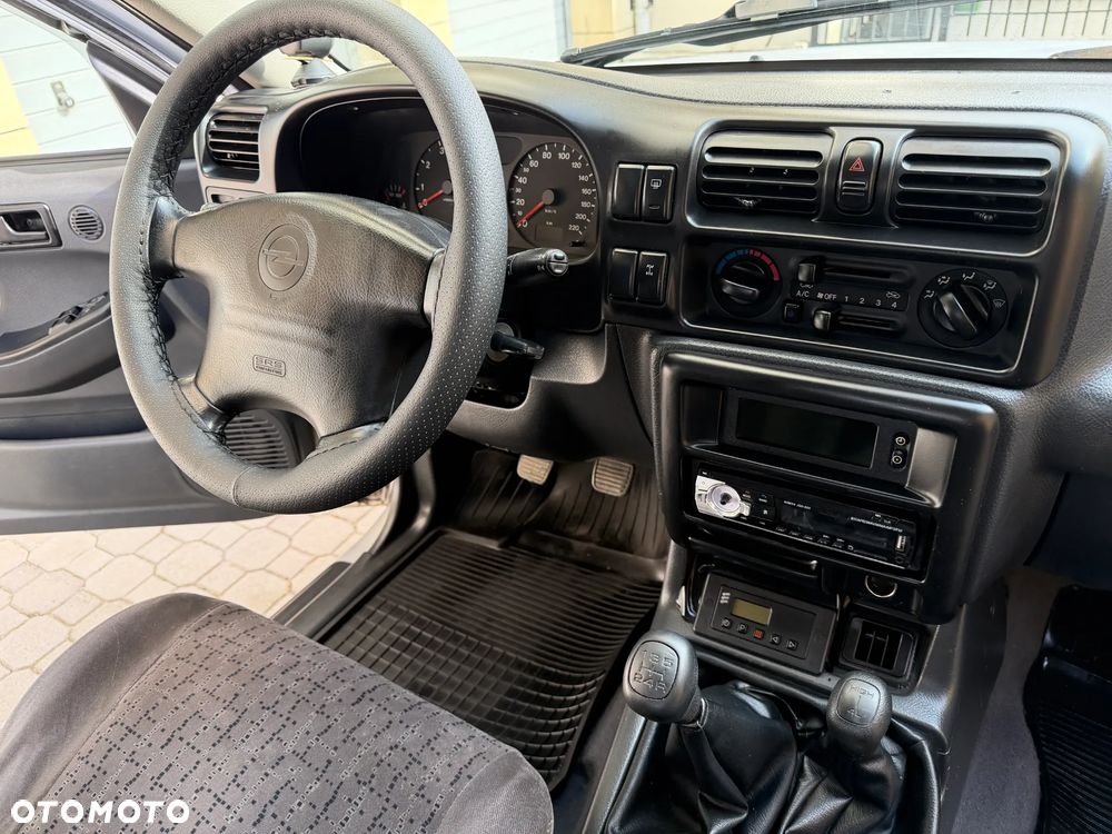 Opel Frontera 2.2 Sport RS - 15