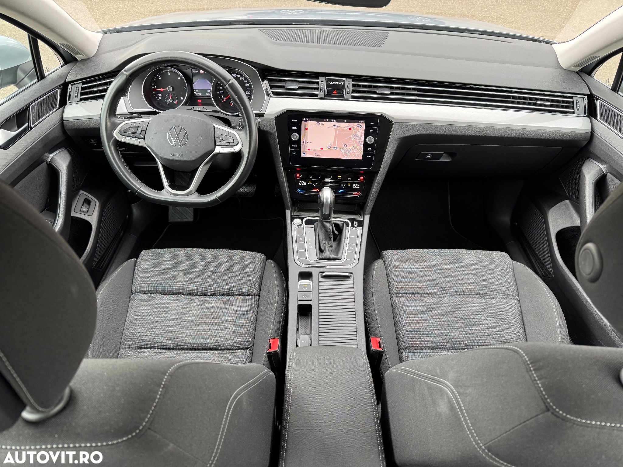 Volkswagen Passat Variant 2.0 TDI DSG Business - 30