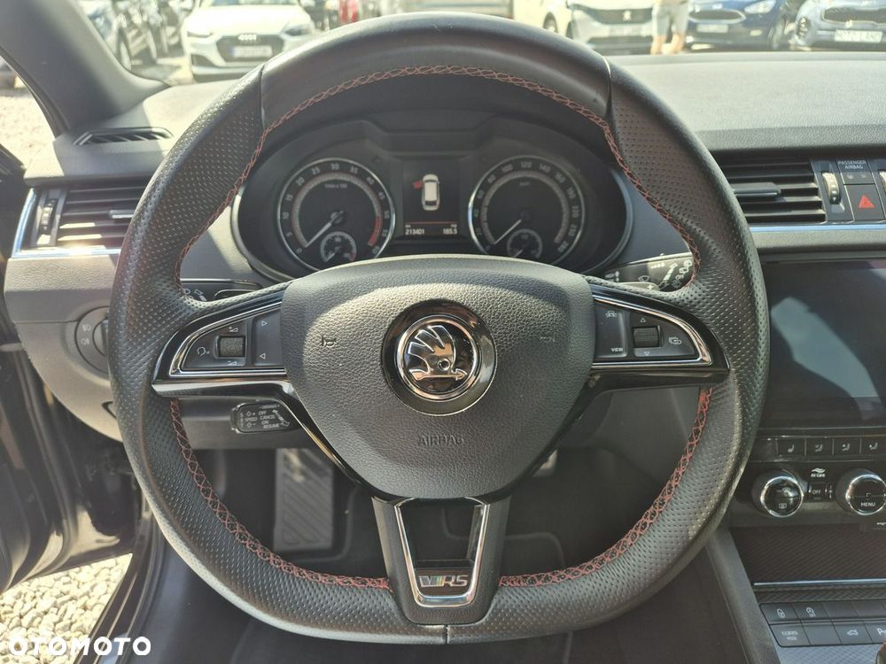 Skoda Octavia 2.0 TDI 4x4 DSG RS - 19
