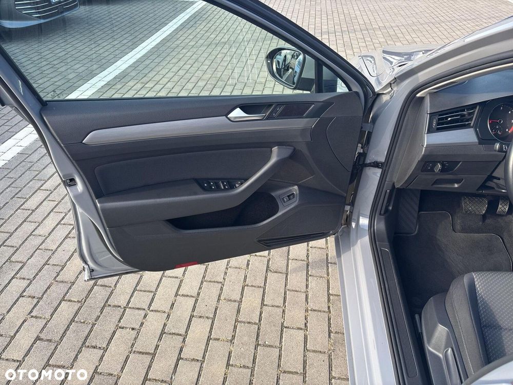 Volkswagen Passat 2.0 TDI EVO Business DSG - 10