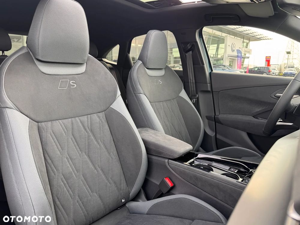 Audi Q3 - 18