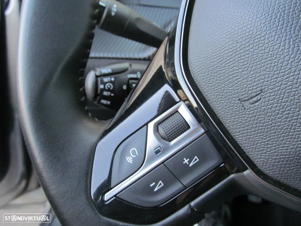 Peugeot 208 1.2 PureTech Active Pack - 16