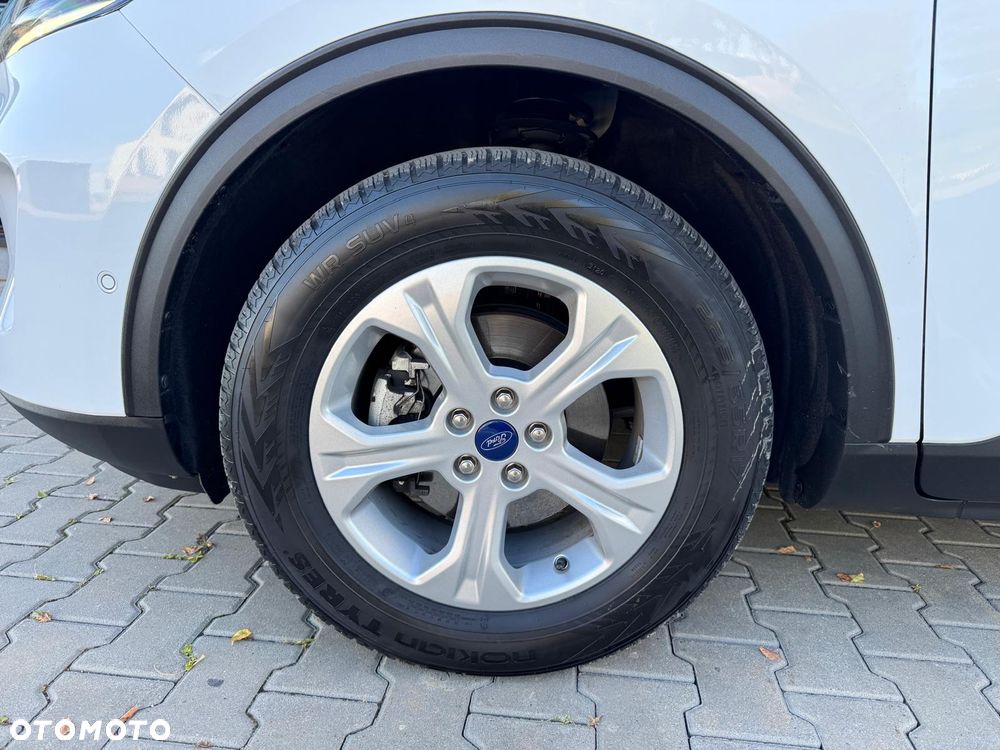 Ford Kuga 2.5 FHEV AWD Titanium eCVT - 38