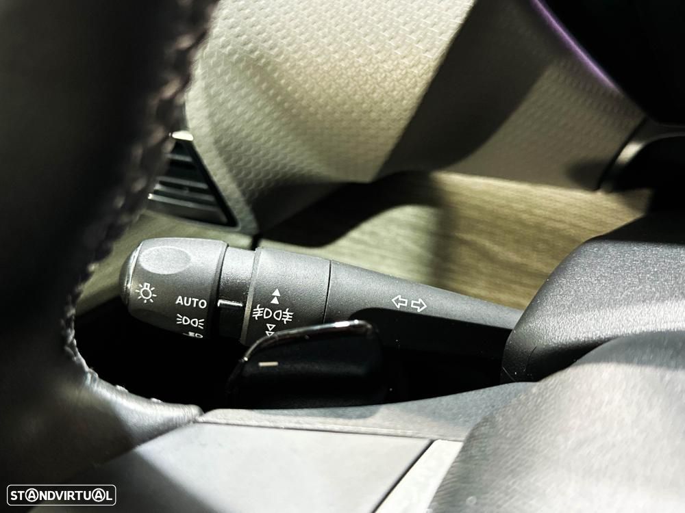 Citroën C5 X 1.6 Hybrid Feel Pack e-EAT8 - 56