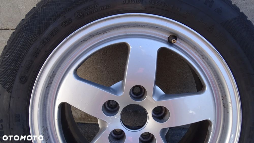 AUDI A4 B9 8W0 E7Jx16H2 5x112 ET35 - felga oryginał - 2