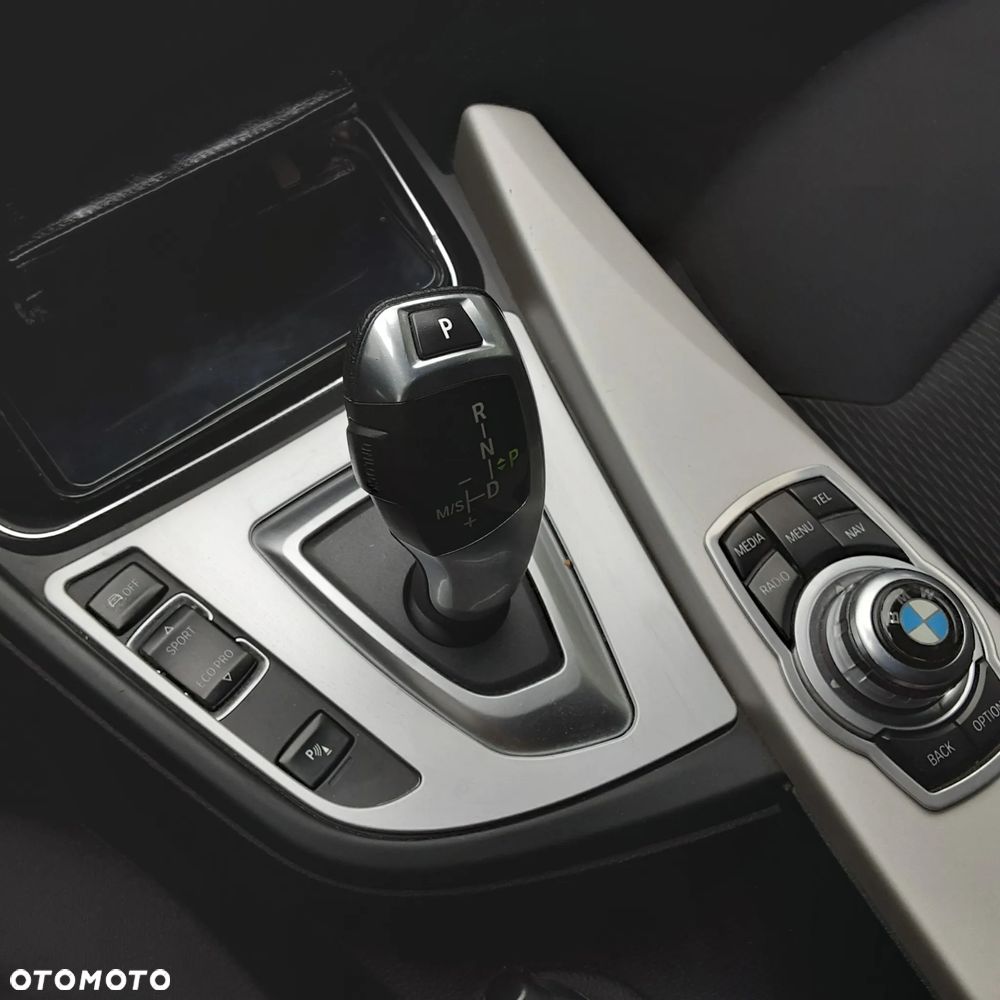 BMW Seria 3 - 23