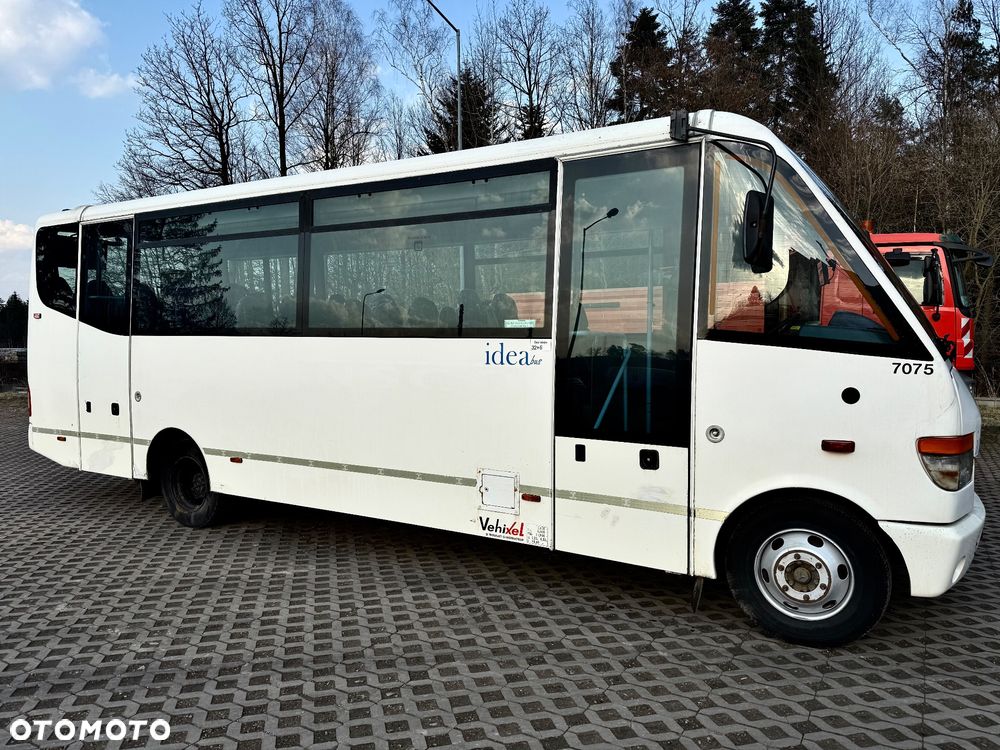 Mercedes-Benz Mediano 815 - 5