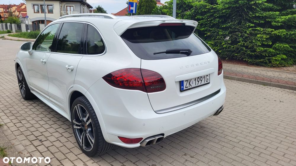 Porsche Cayenne - 3