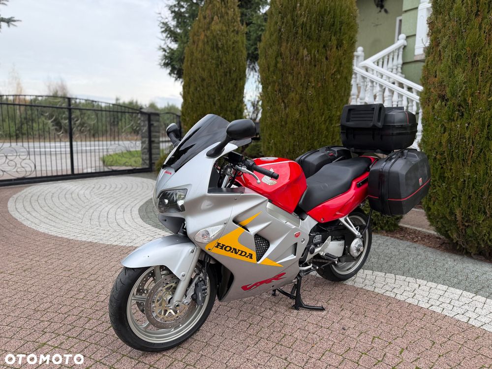 Honda VFR - 30