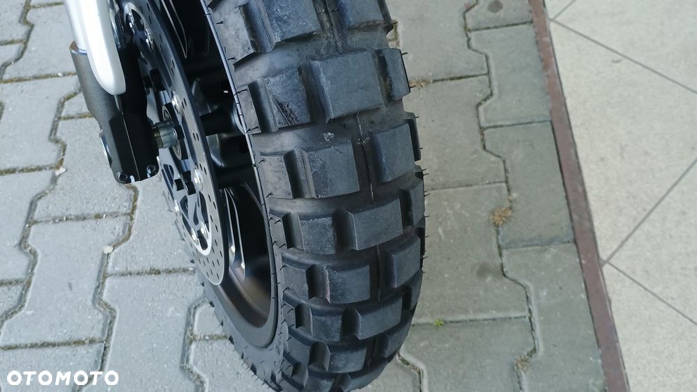 QJMOTOR SRV 600V - 22