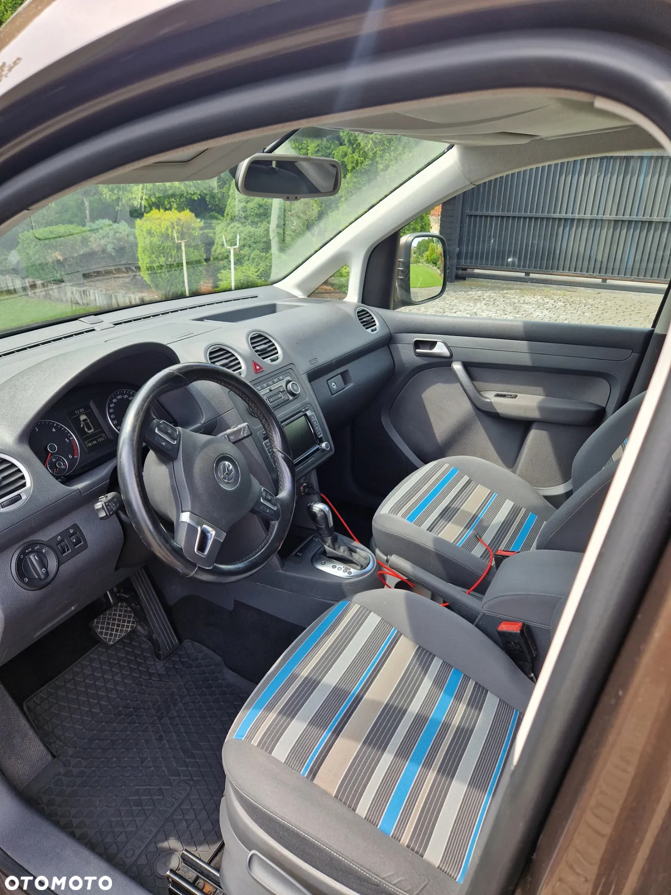 Volkswagen Caddy 2.0 TDI Comfortline DSG - 17