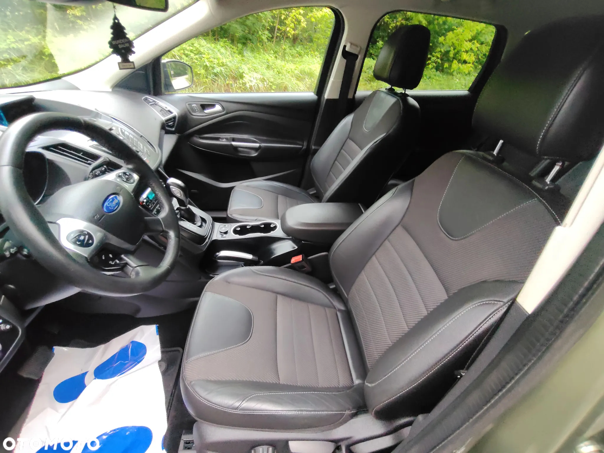 Ford Kuga 2.0 TDCi 4x4 Titanium - 35
