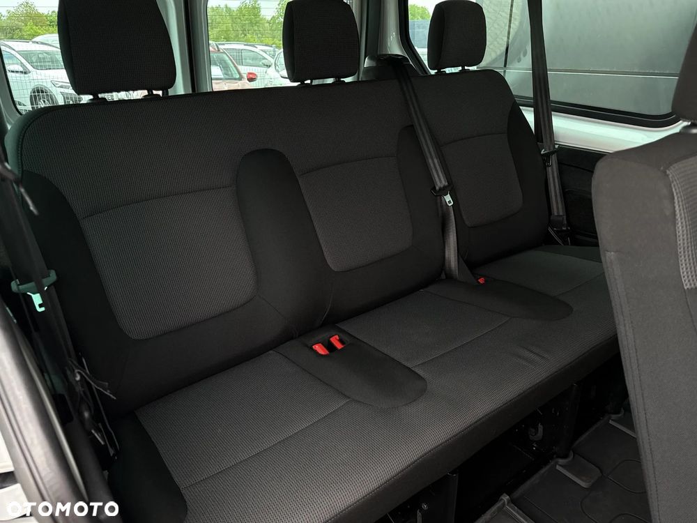 Renault Trafic - 13