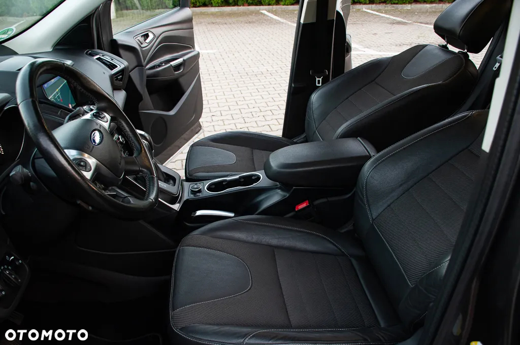 Ford Kuga 2.0 TDCi 4x4 Individual - 38