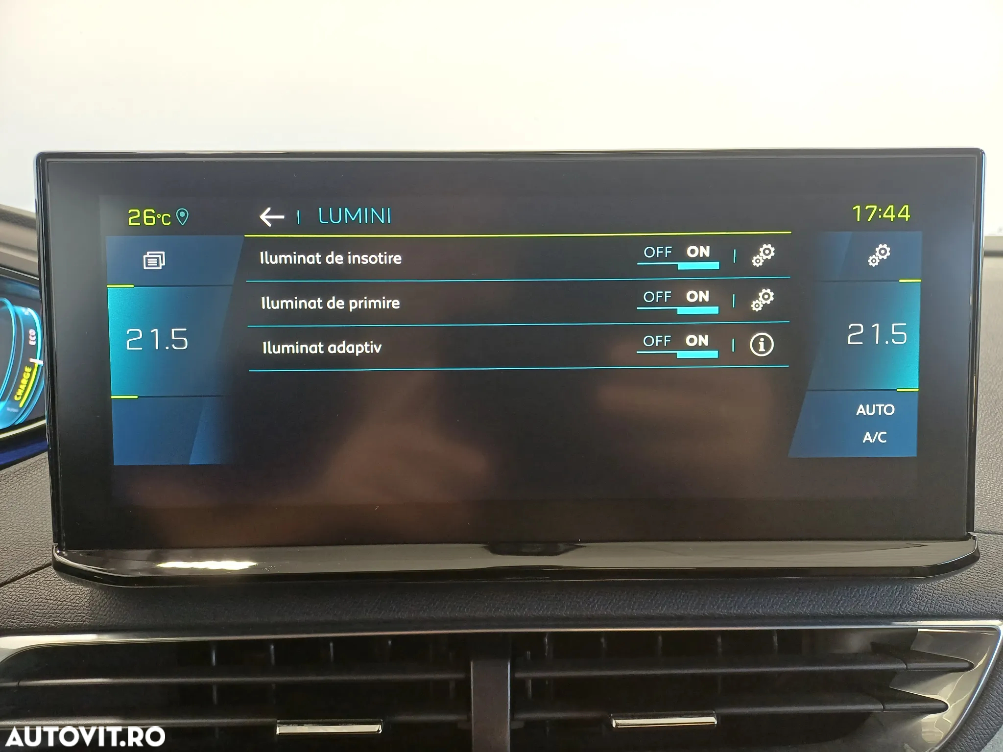 Peugeot 3008 PHEV 180 EAT8 Allure Pack - 23