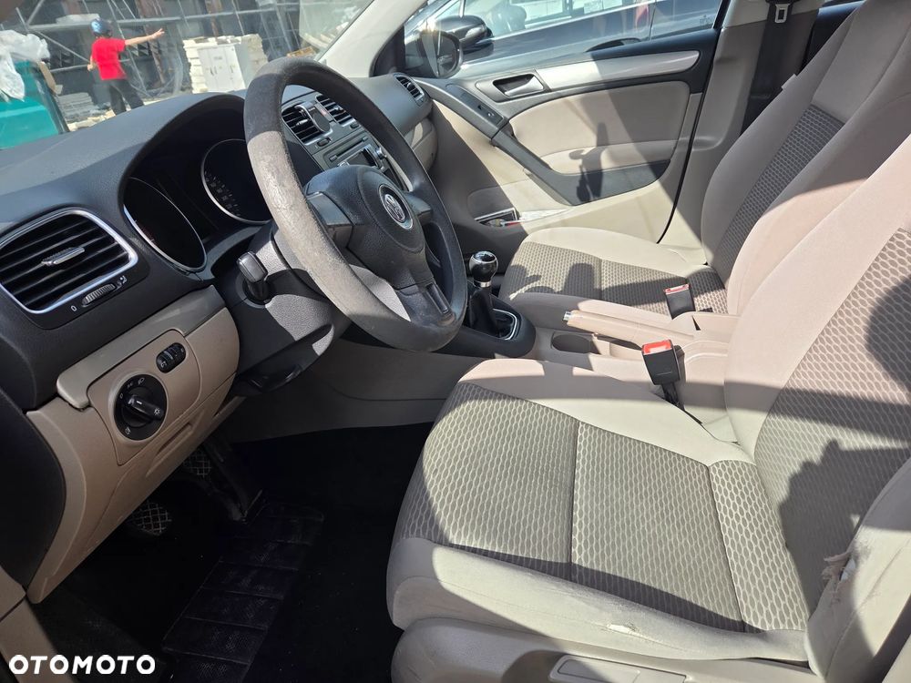 Volkswagen Golf 1.6 Trendline - 12