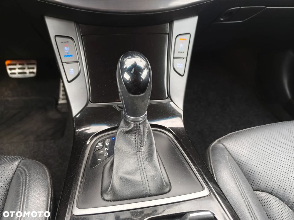 Hyundai i40 Kombi blue 1.7 CRDi DCT Premium - 22