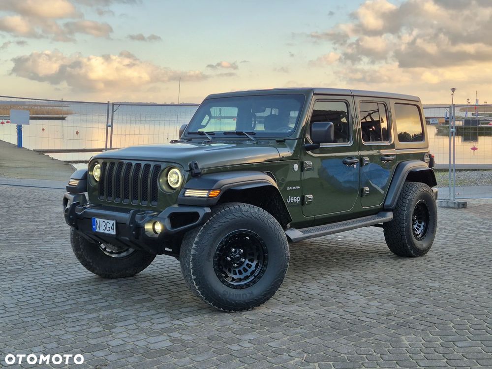 Jeep Wrangler Unlimited GME 2.0 Turbo Sahara - 2