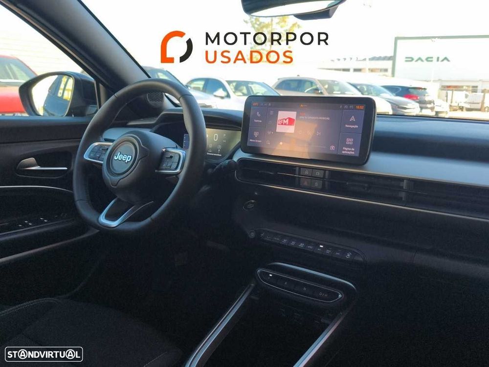 Jeep Avenger 1.2 e-Hybrid Summit DCT - 13