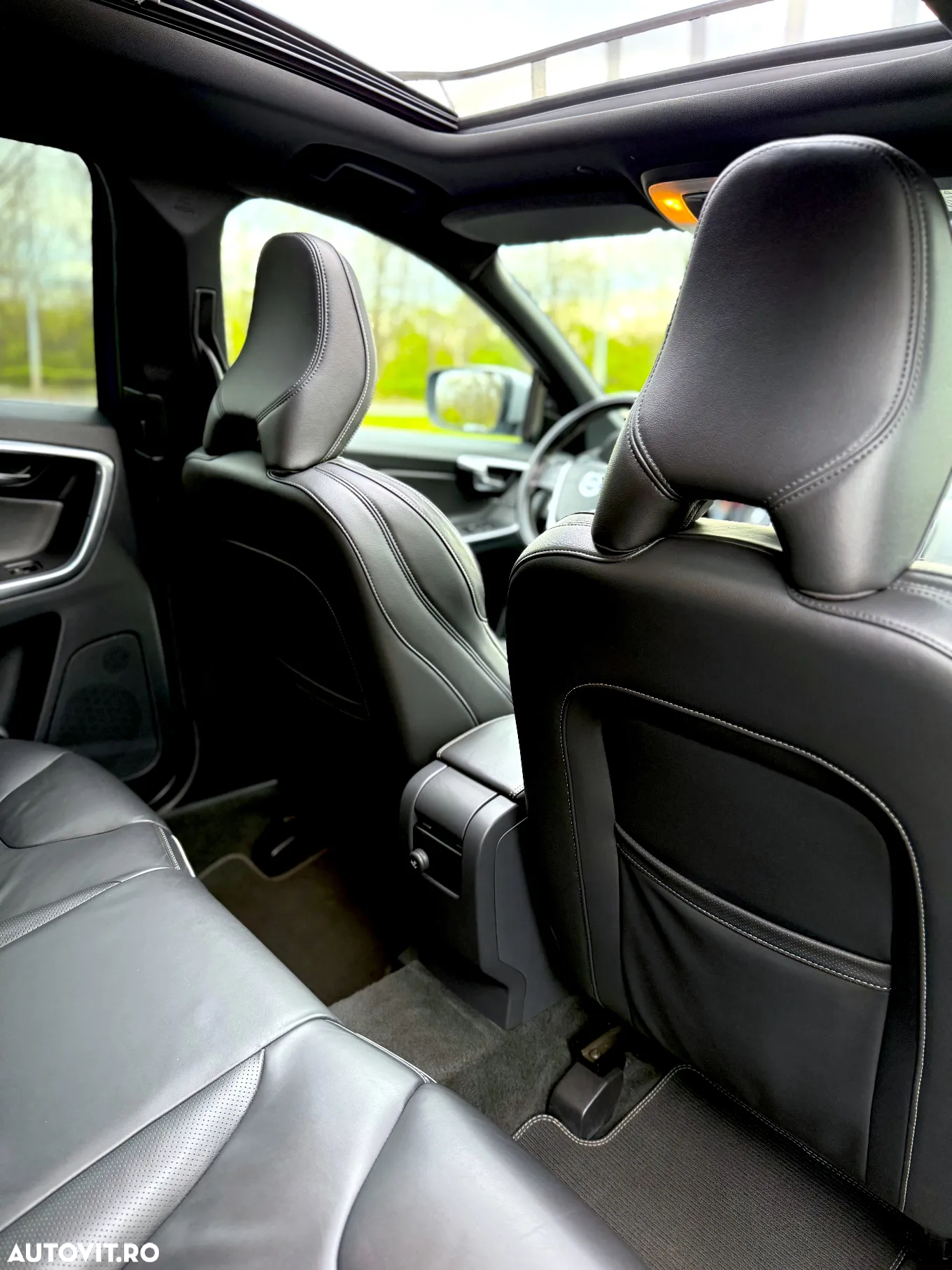 Volvo XC 60 D5 AWD Geartronic Kinetic - 18