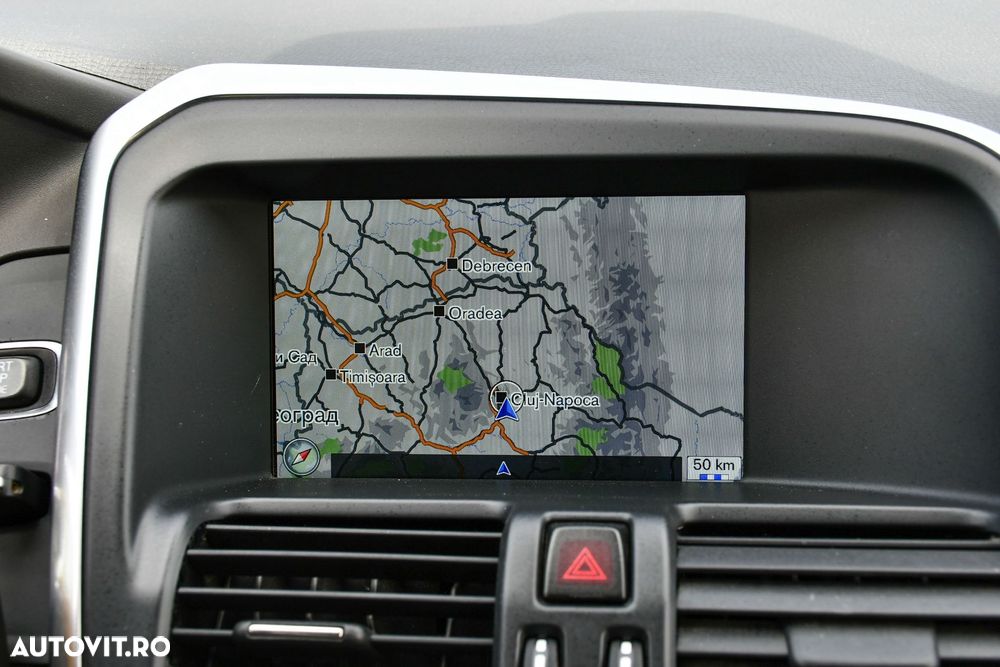 Volvo XC 60 D4 AWD Geartronic Momentum - 17