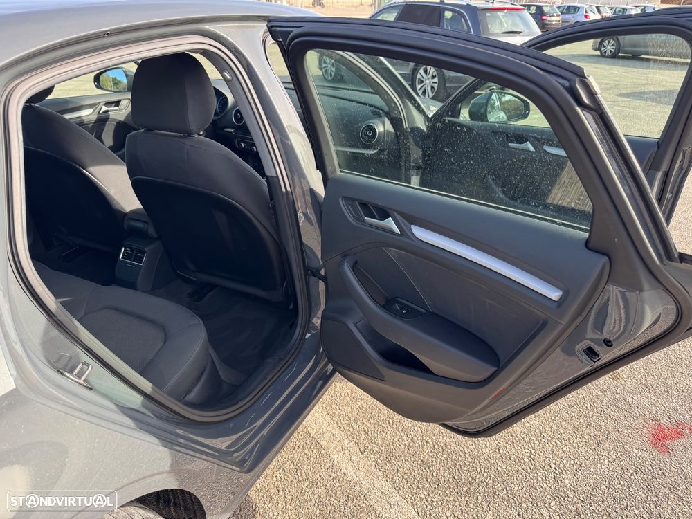 Audi A3 Limousine 30 TDI - 11