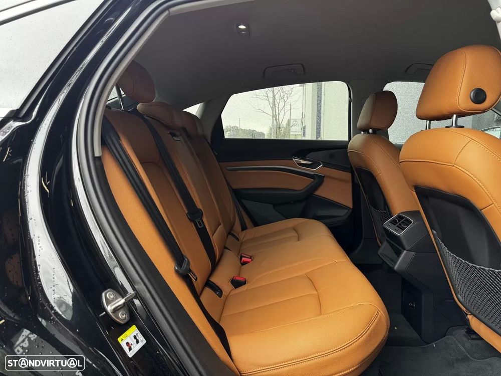 Audi Q8 e-Tron Sportback 55 quattro Advanced - 33