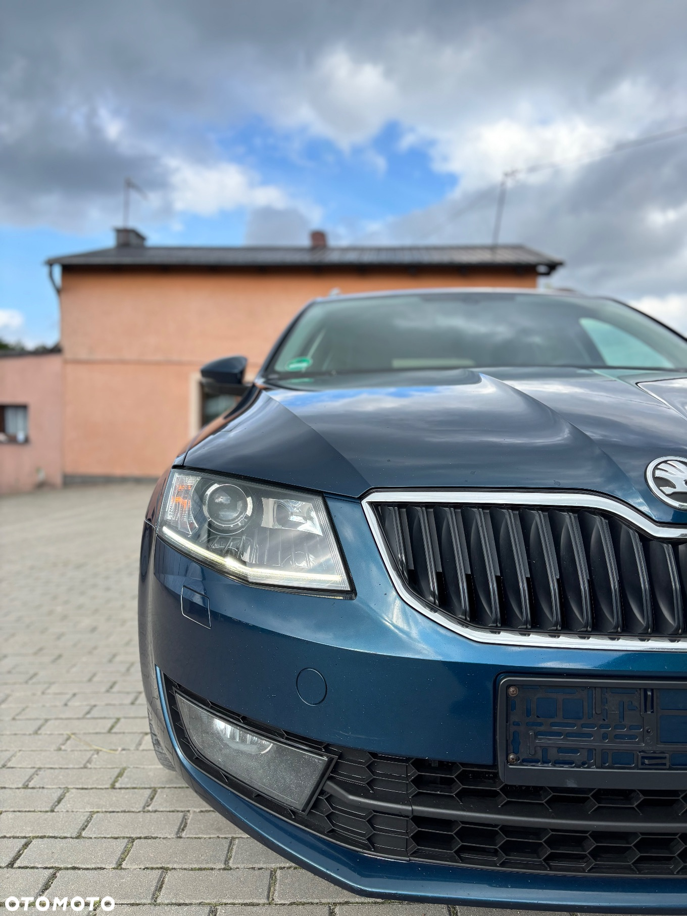 Skoda Octavia Combi 1.6 TDI DPF DSG Elegance - 3