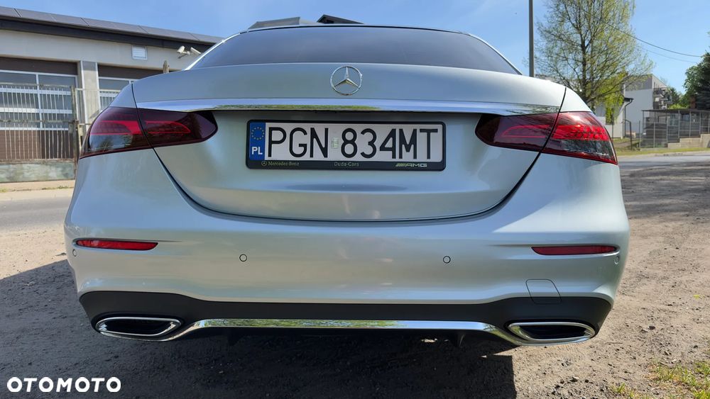Mercedes-Benz Klasa E 300 d 4Matic 9G-TRONIC AMG Line - 5