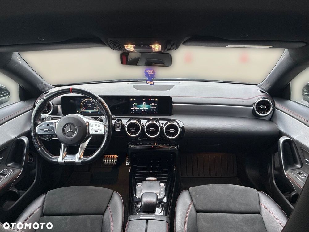 Mercedes-Benz CLA - 22